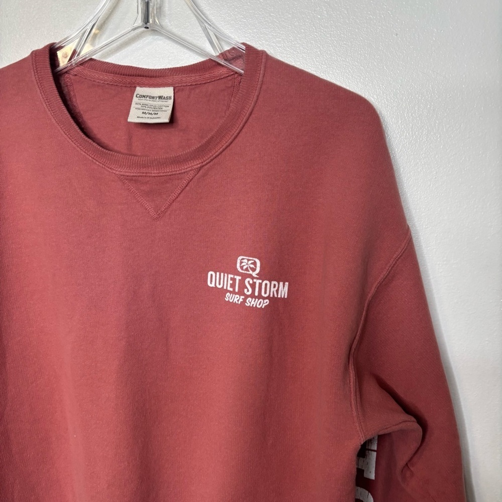 Quiet Storm Surf Shop Crewneck Sweatshirt Men’s Medium Faded Red - Picture 2 of 7